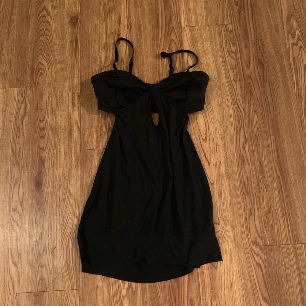 Lululemon tank top bra shirt size 6